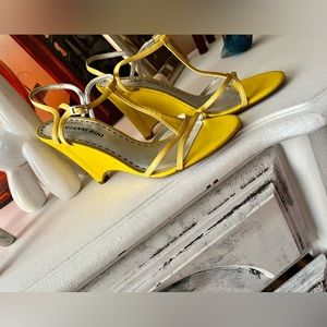 Gianni Bini wedge heel